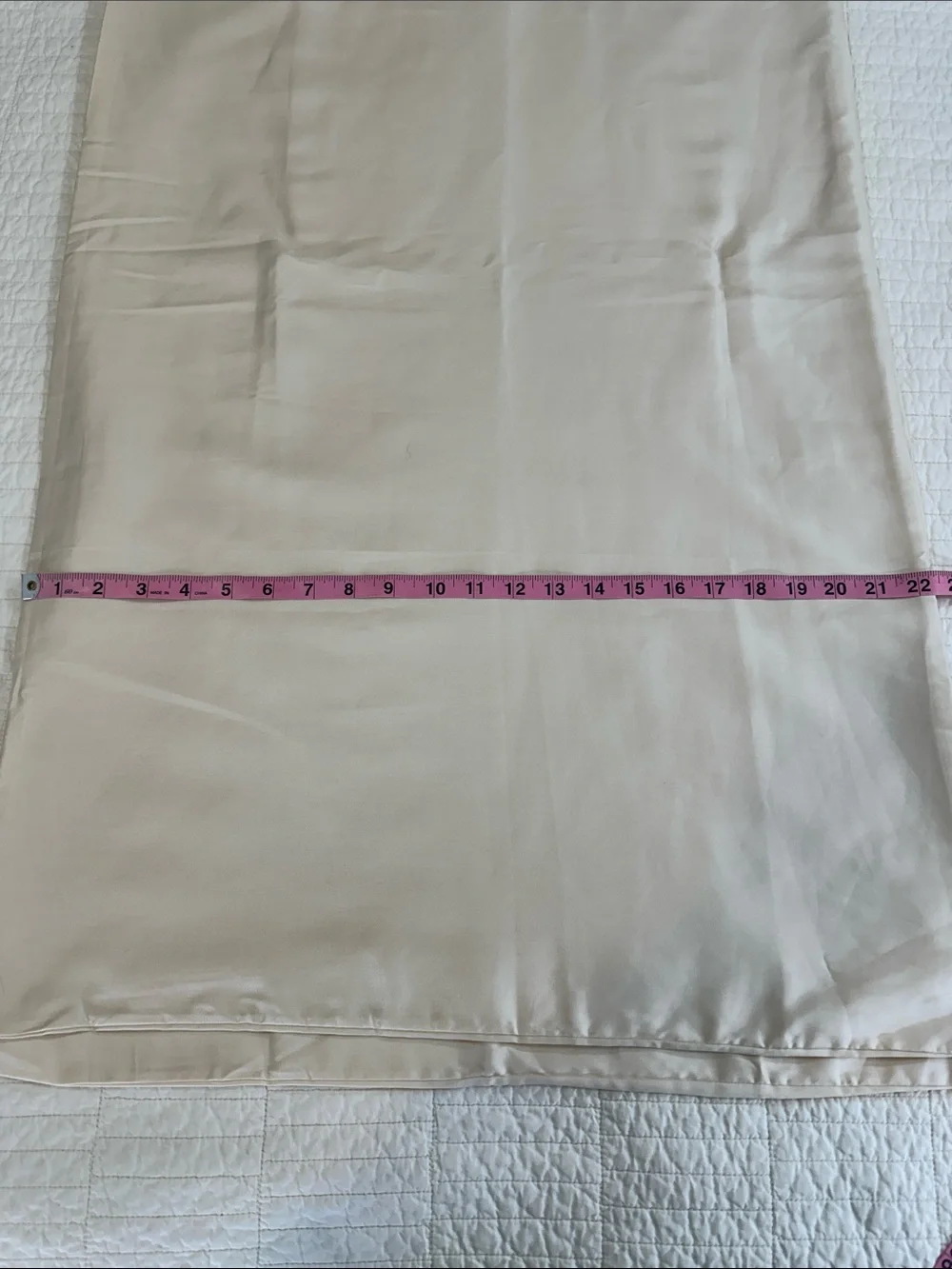 Sleep Number Lot of 3 King Sized Neutral Cream Pillowcase Soft Satin Finish